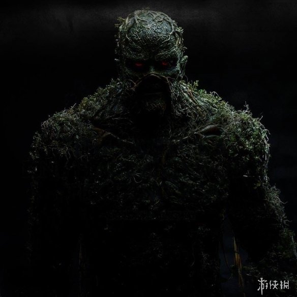 dc《沼泽怪物》剧照公布 恶臭野兽竟是性感猛男所变