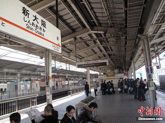 日本新干线停电打乱民众黄金周出游返乡行程