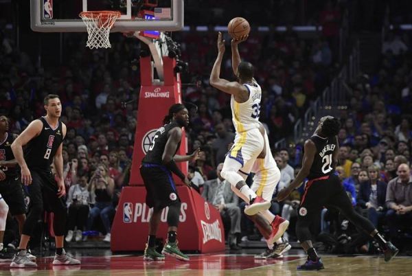 被问如何防住杜兰特?快船球员贝弗利:要不你来