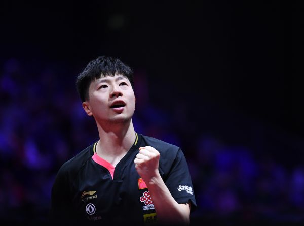 马龙成就世乒赛男单三连冠 刘诗雯女单摘金