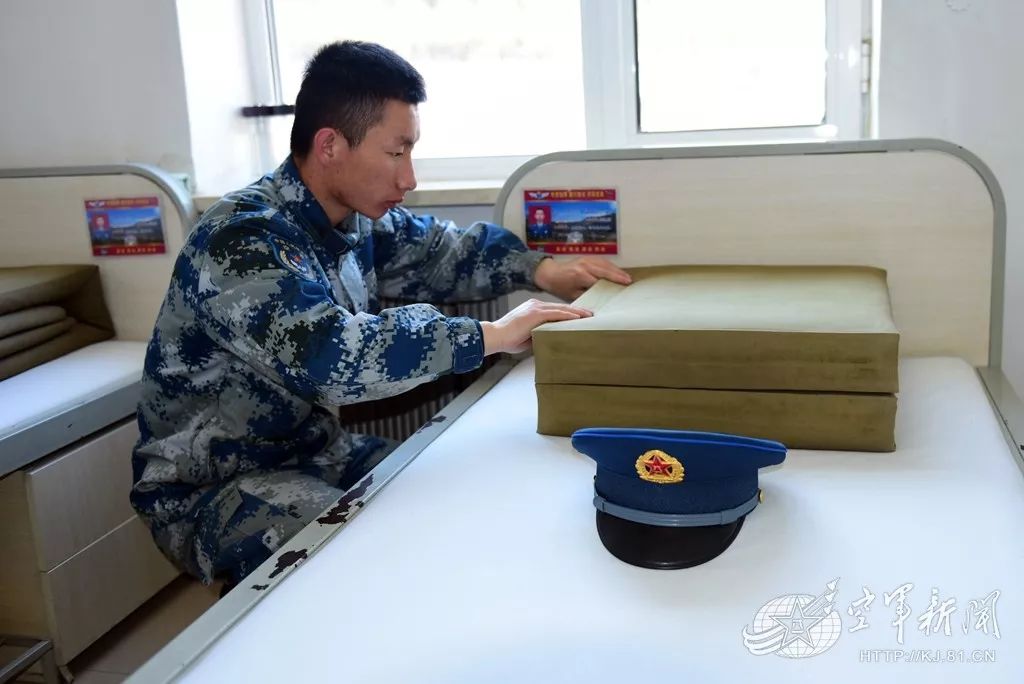 一天能走多少步?跟着空军守库战士一起去巡山