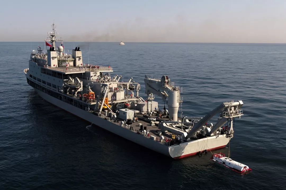 中俄"海上联合-2019"演习联合援潜救生演练|海洋岛|深潜救生艇|潜艇