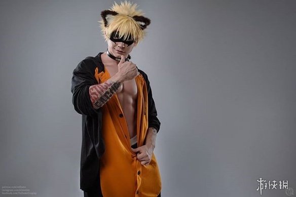 条件良好的nitsvetov也cos过其他女体角色,肌肉线条搭配性感紧身衣,是