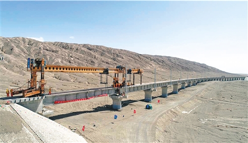 格库铁路青海段主体工程完工