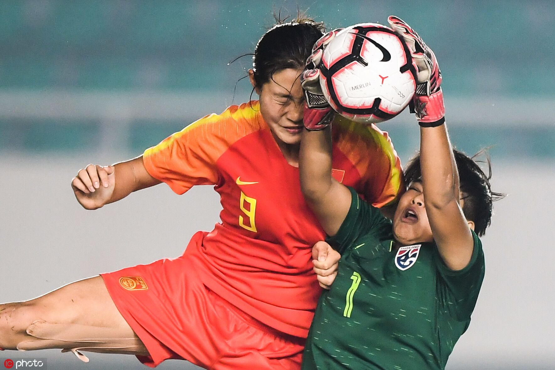 女足邀请赛:杨倩射门中框,中国u19女足0-0泰国