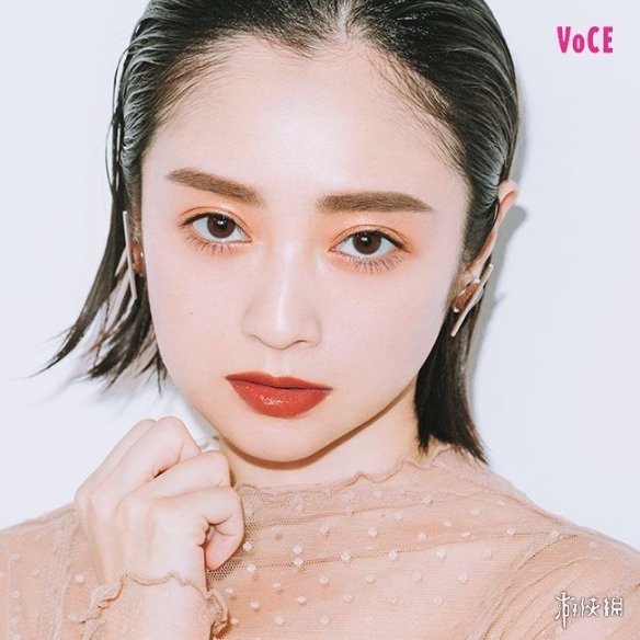 真童颜!性感与可爱集于一身的日本冻龄女星安达佑实