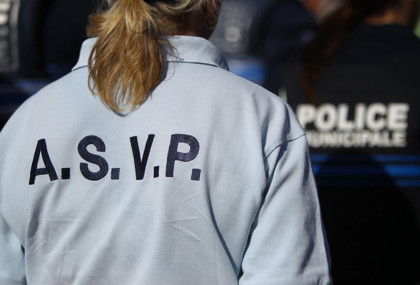 法国巡警为沙特公主打黑工?警方忙甩锅