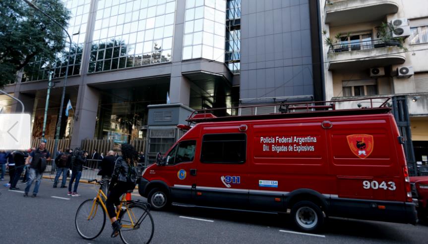 阿根廷首都连遭威胁炸弹恐吓男子持枪闯总统府
