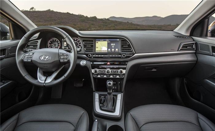 美国4月最火十款轿车，凯美瑞居首，日韩占9席