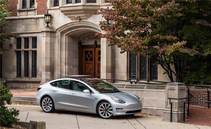 美国4月最火十款轿车，凯美瑞居首，日韩占9席