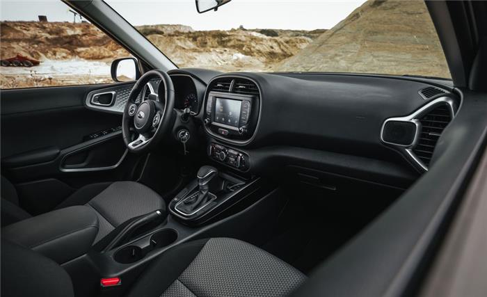 美国4月最火十款轿车，凯美瑞居首，日韩占9席