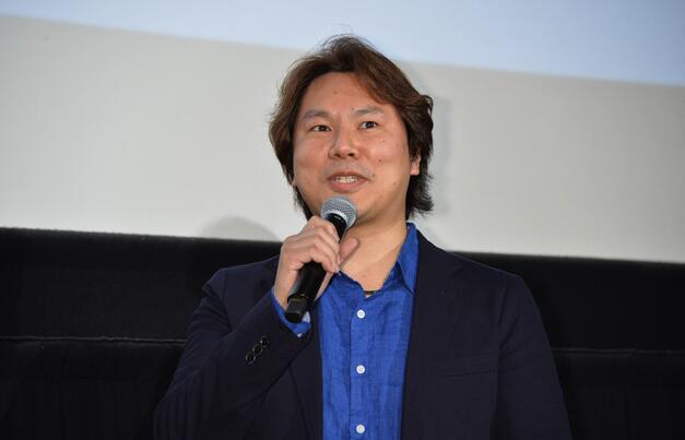 前在《生化危机:爆发》开发工作中同样担任过总监一职的佐佐木英一郎