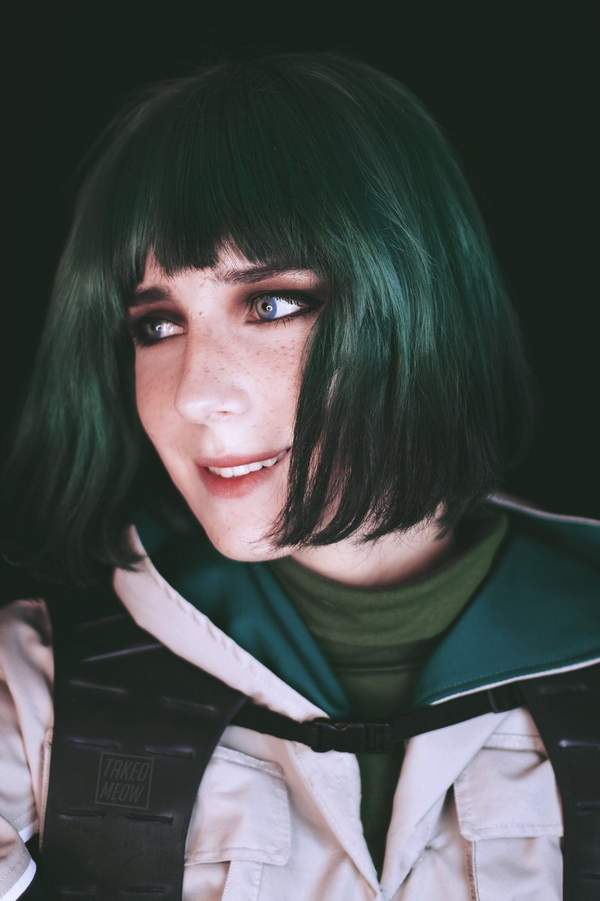 《彩虹六号:围攻》ela cosplay 眼眸深邃神似官方立绘