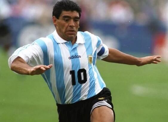 球王马拉多纳纪录片将上映本人却呼吁别去看