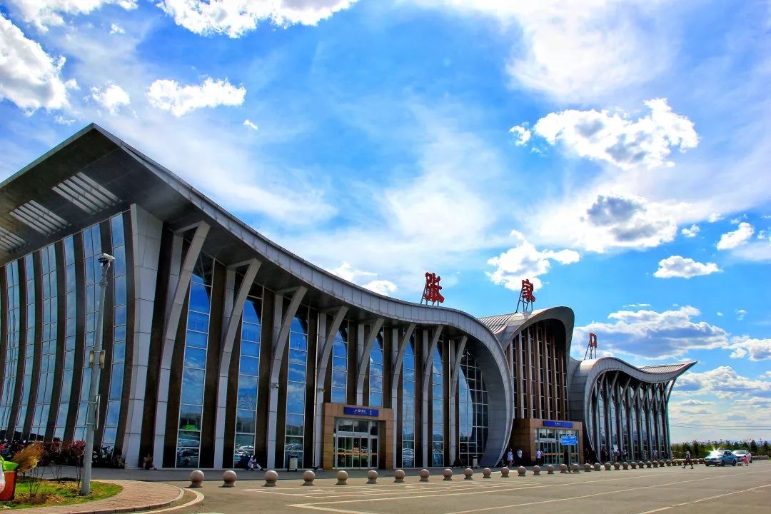 张家口宁远机场因跑道维修临时关闭10天