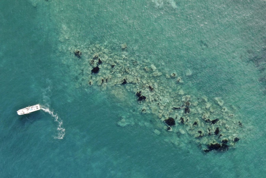  消失的小岛所在海域（共同社）