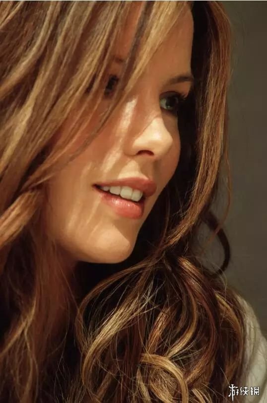 细数那些有亚洲血统的高颜值女神 个个都是貌美如花