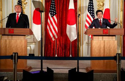 27日特朗普与安倍晋三召开消,休发布会(《华盛顿邮报。》)