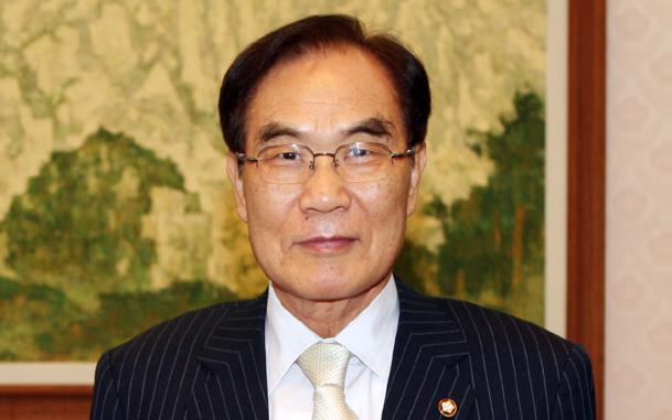 韩国棋院推选新总裁 前韩国国会议长林采正出任_手机新浪网