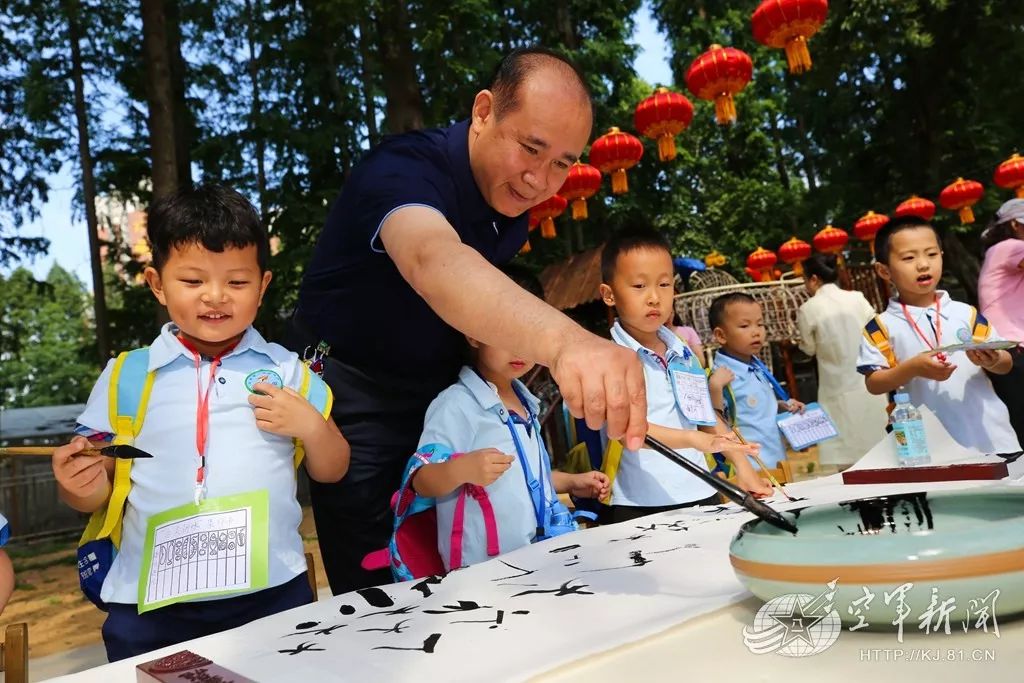 我什么礼物都不要,我只要你每天都能开开心心的|爸爸|儿童节|心愿