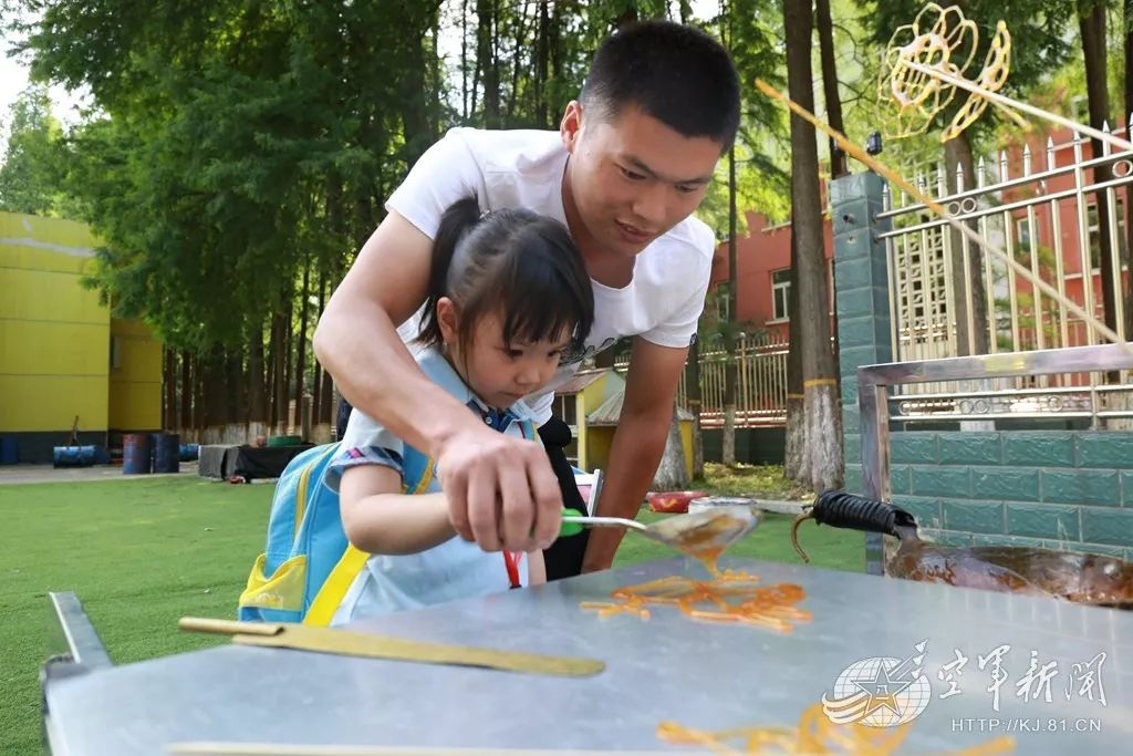 我什么礼物都不要,我只要你每天都能开开心心的|爸爸|儿童节|心愿