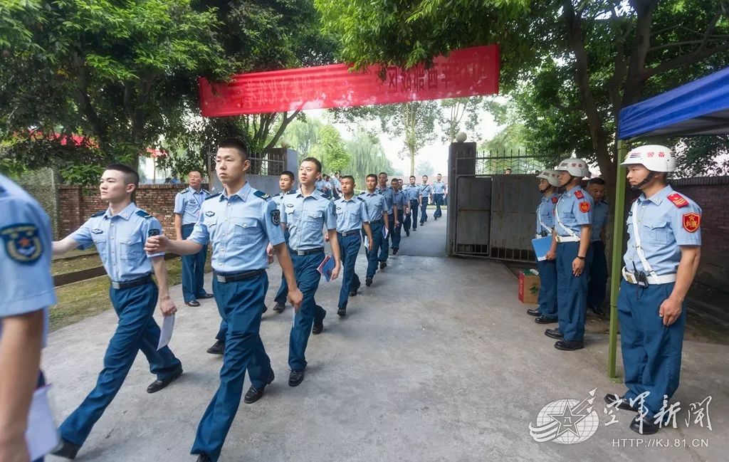 端午高粽今天我军考