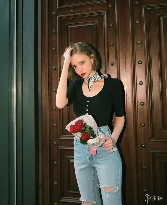 面容精致宛如天使降临人间德国美女chloe福利美照