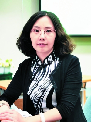 王玲20年的军营生活造就职场女标兵