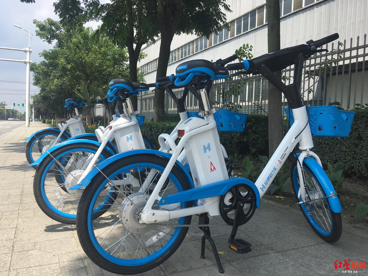 未经许可成都街头现共享电动单车哈啰出行只是测试