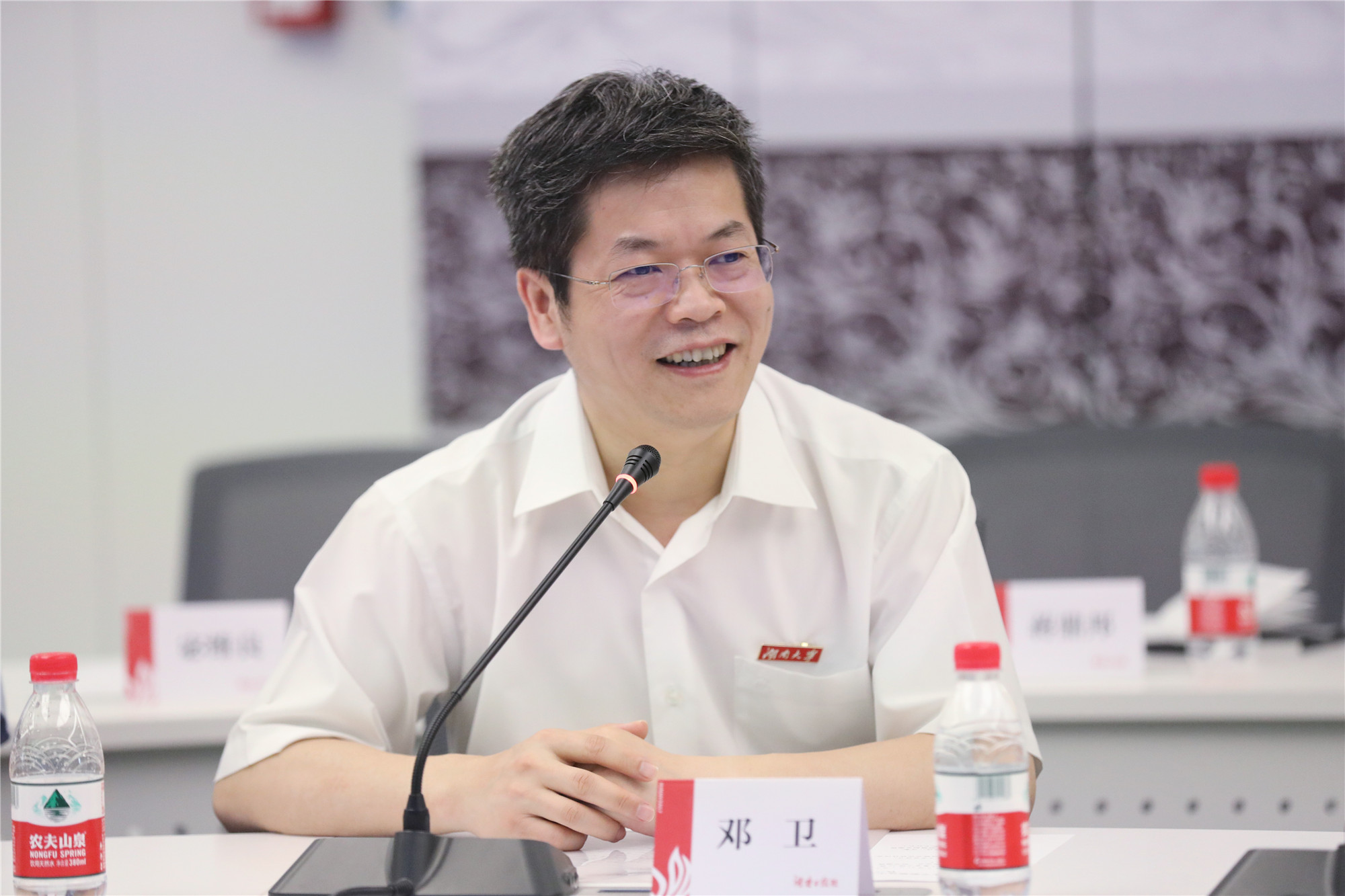 我校与湖南日报社签署融媒体中心建设战略合作协议图文