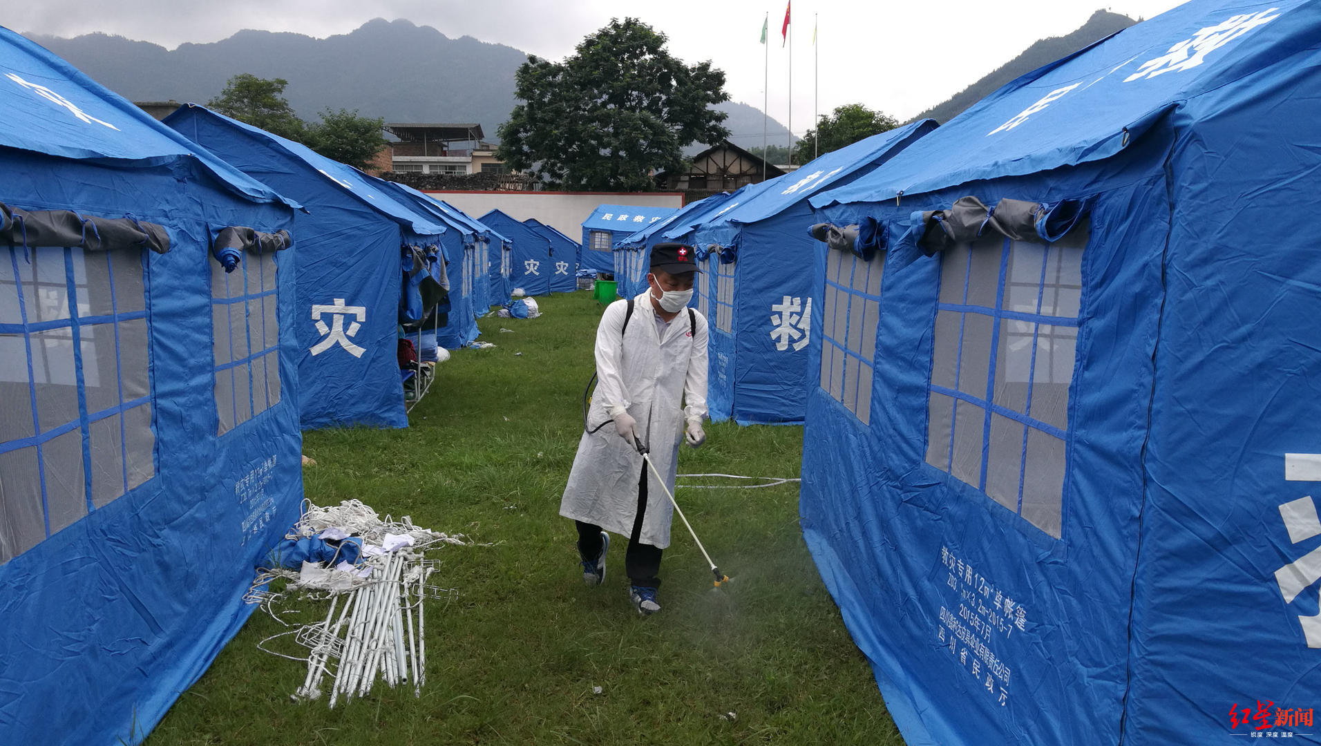 震后3天震区卫生防疫消杀面积超24万平方米