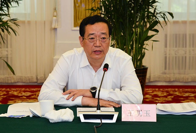 [辽宁]全省城市公共交通优先发展现场会在大连召开(图)