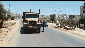  图片来源于纪录片《恐怖分子的孩子》