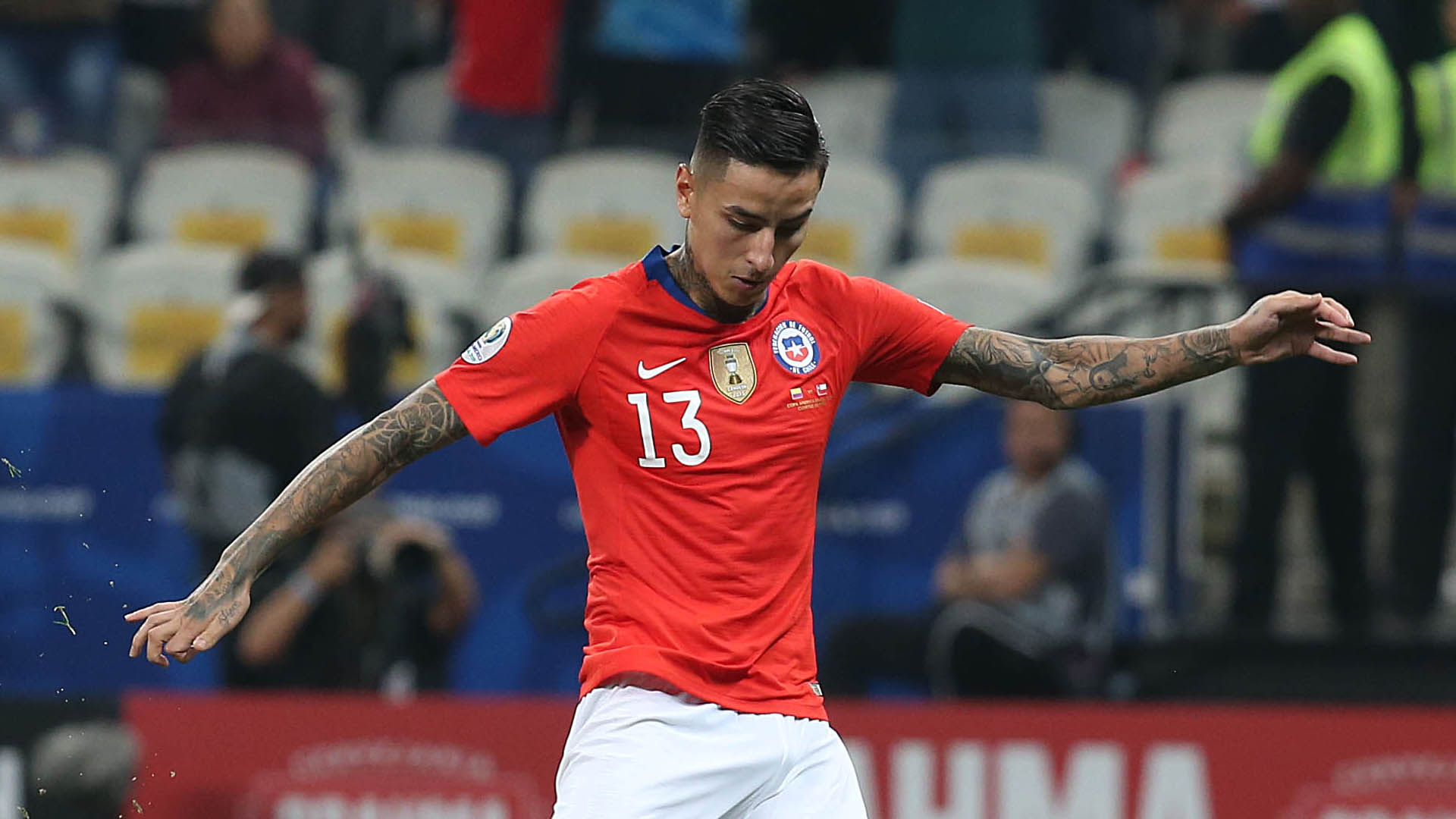 违约金低廉 智利国脚中场进入埃梅里视野_国际足球_新浪竞技风暴_新浪