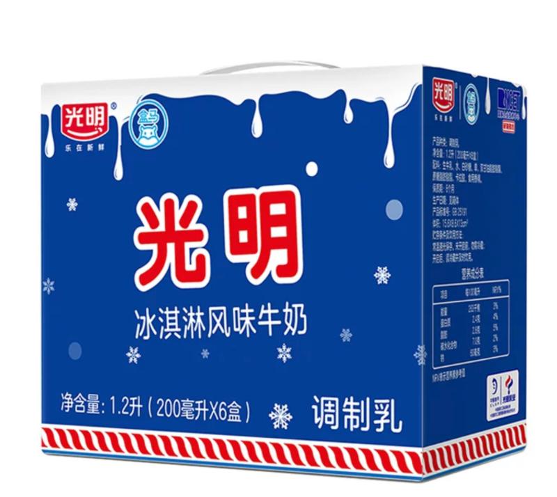 冰淇淋牛奶和冰淇淋酸奶,他们首先在包装上保留了光明冰砖的设计主题