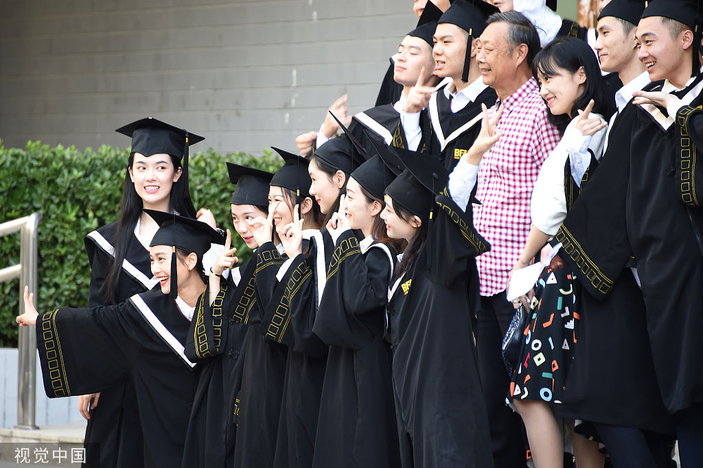 小鲜肉来袭!北电表演学院高颜值毕业照 俊男美女自拍贼养眼