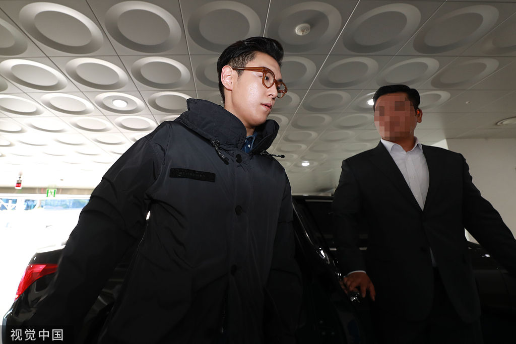 低调回归!top崔胜贤今日正式退伍 素颜出镜颜值依旧能打