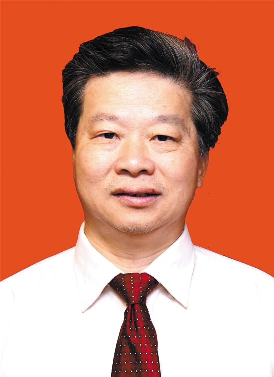 拓荒20年帮助乡亲奔小康