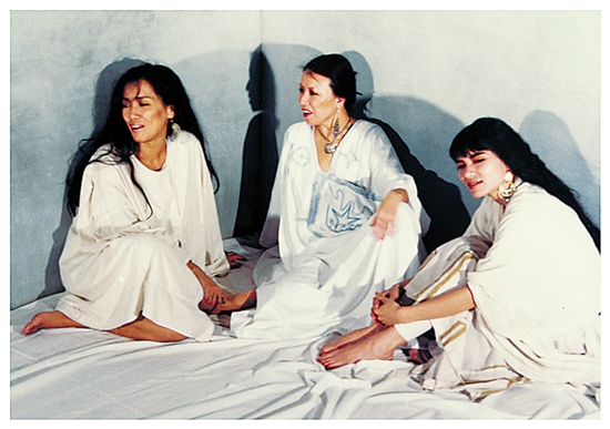 30年前她们坐在榻榻米上听三毛讲故事