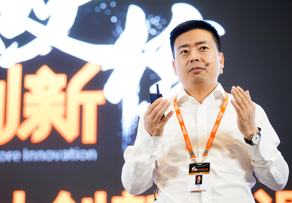 叶国富极致性价比是零售企业的关键