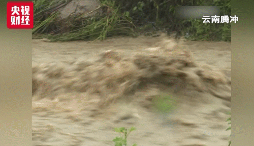 长江洪涝灾害:长江1号洪水正式形成 南方多地暴雨来袭