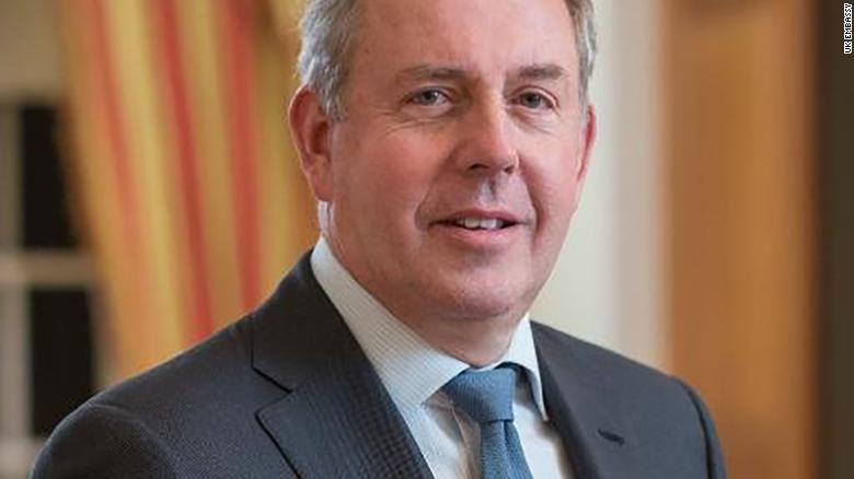 前英国驻美大使金·达罗克,图源:cnn