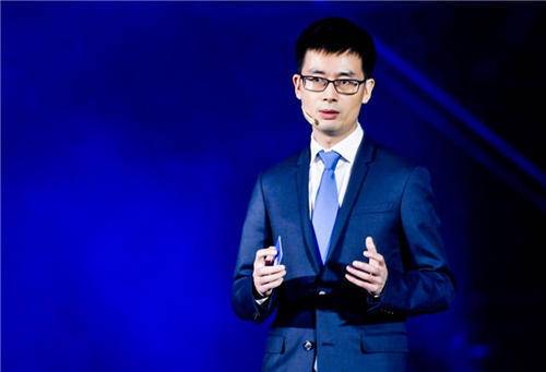 京东财务老总_京东老总刘强东图片