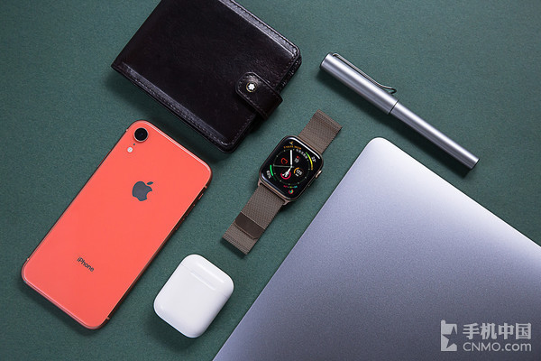 苹果Apple Watch可能搭载microLED显示屏 希望取代OLED面板