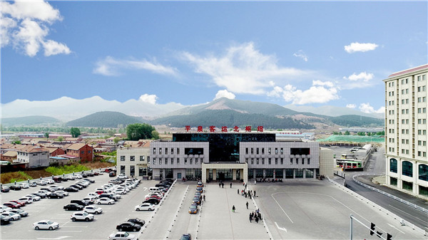 河北承德平泉市亮相我家门口那条路大型主题采访活动图