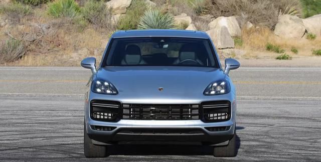 19款保时捷卡宴时尚运动的城市suv
