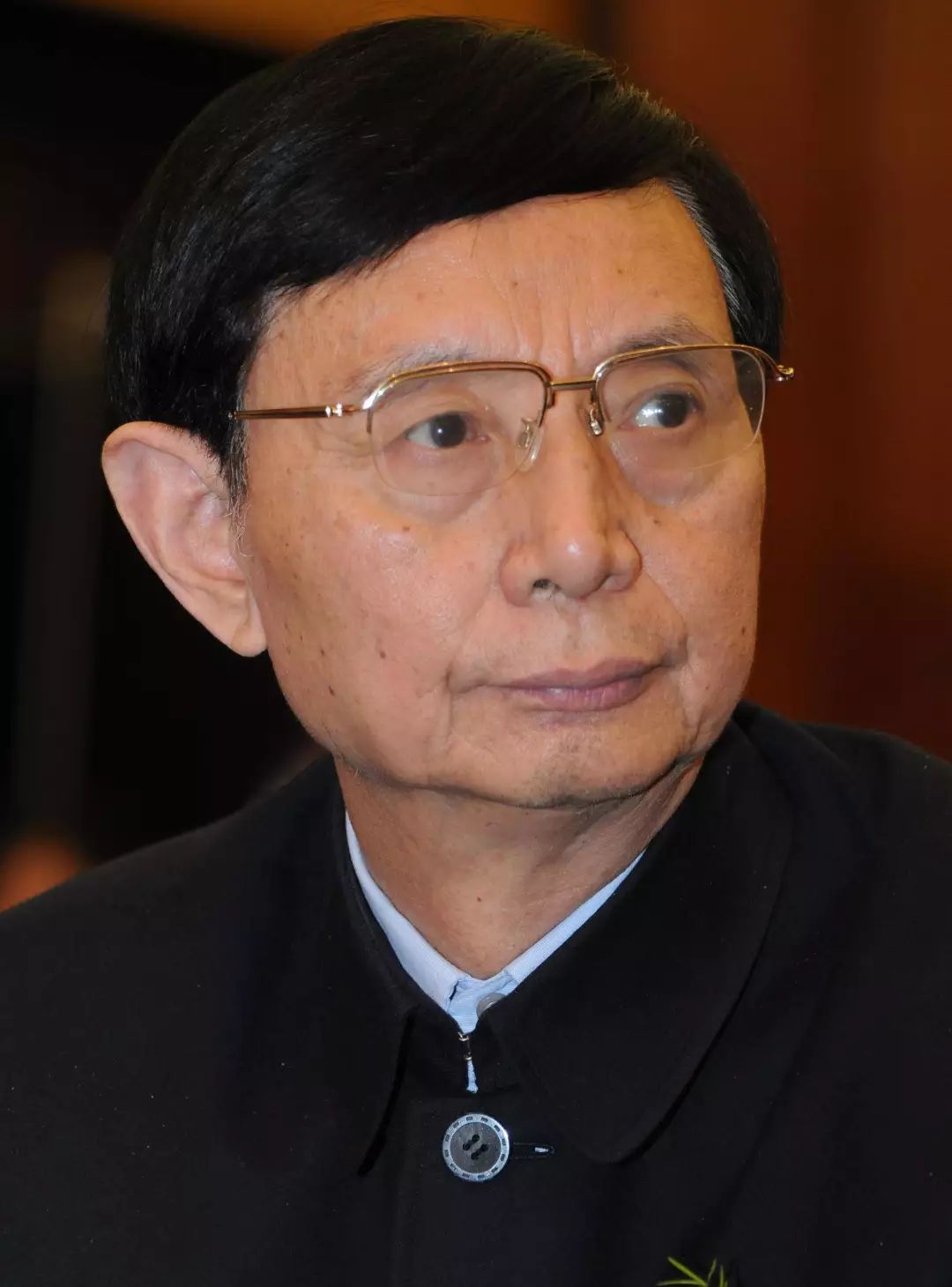 他曾劳改18年,54岁再创业成重庆首富,今负债200亿儿子狂买豪车