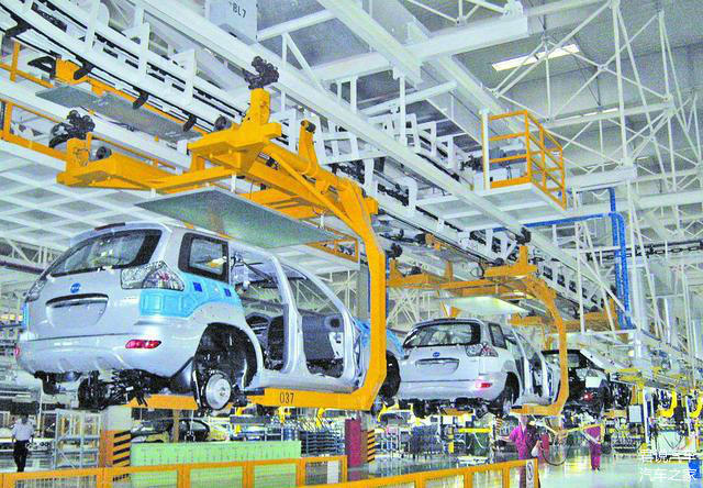 日本汽车制造业始于吉田真太郎,1904年他成立日本第一家汽车厂东京