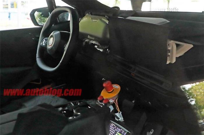 宝马全新纯电动SUV车型iNEXT谍照曝光