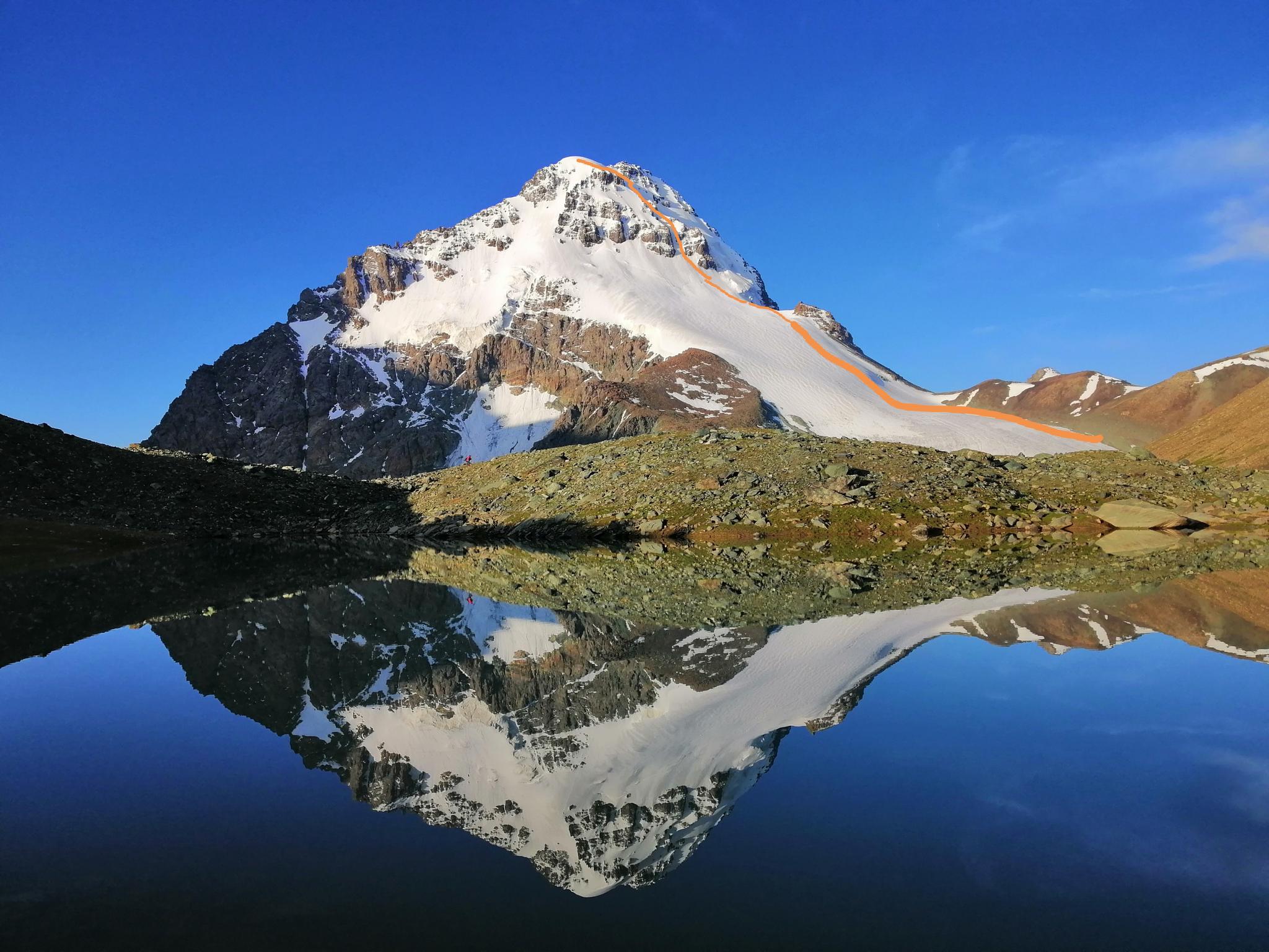 15名学员登顶博格达4613峰全国第十六期高山技能培训班a班结业